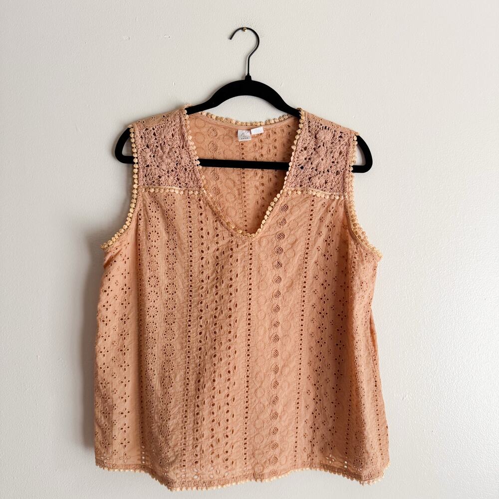 Joie Camel Tan Sleeveless Eyelet Crochet Panel V Neck Blouse Large